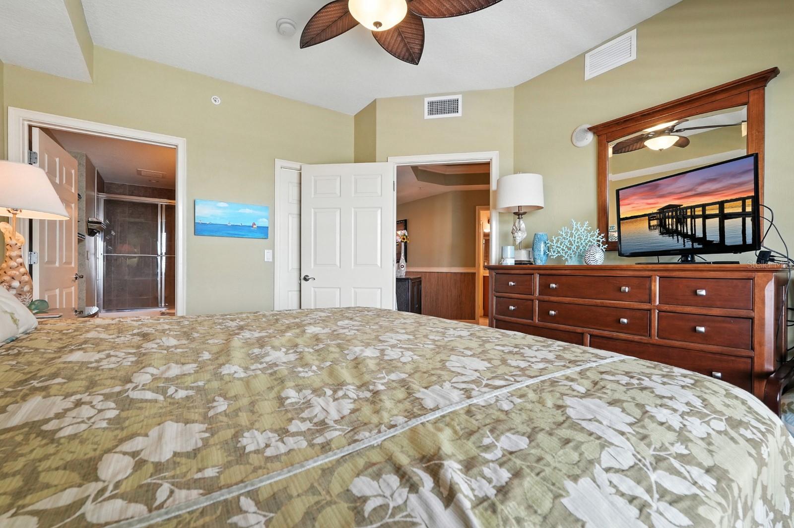 Image 27 of 37 For 2403 Atlantic Avenue 409