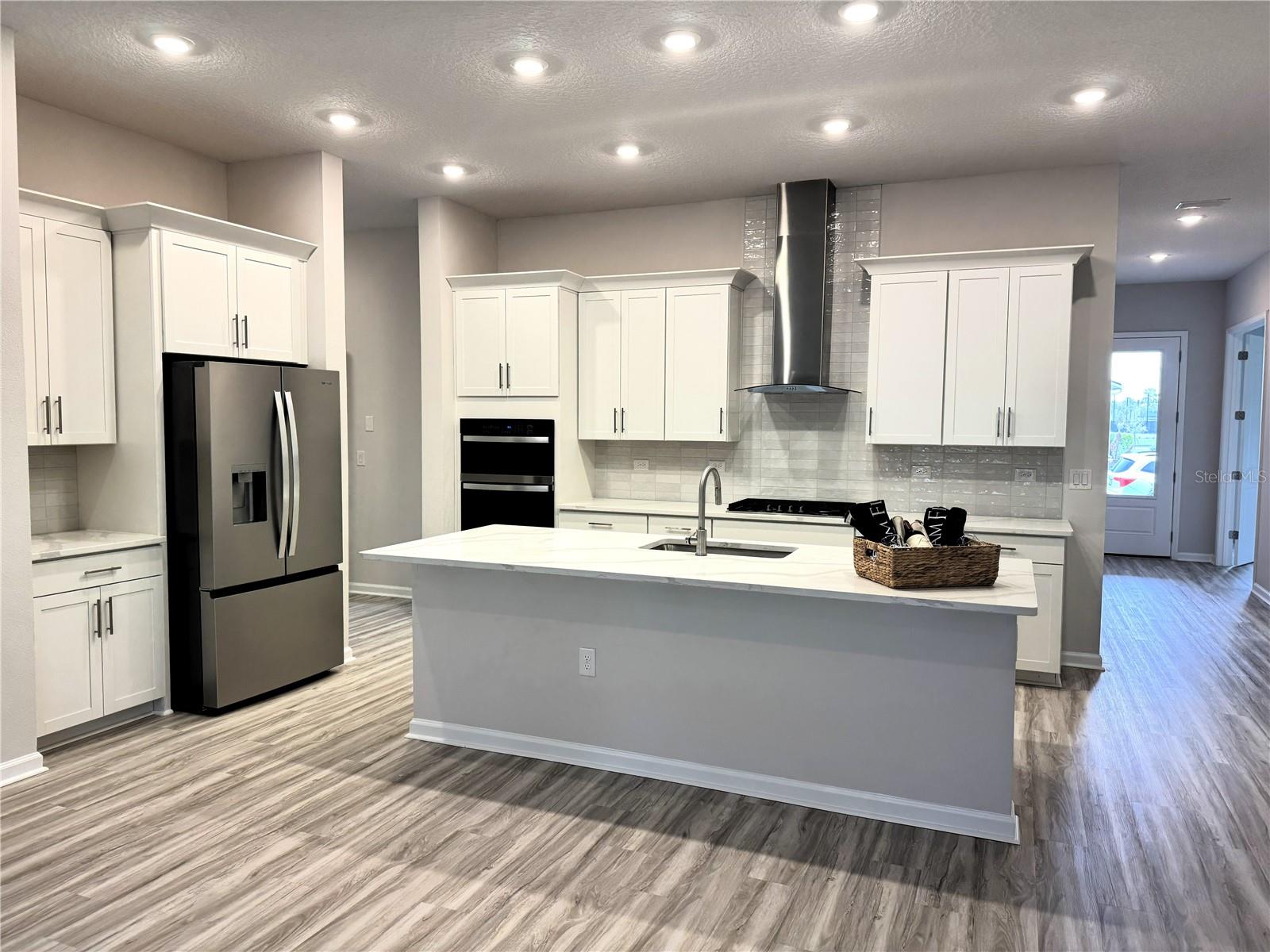 Image 13 of 42 For 6 Blue Grotto Place