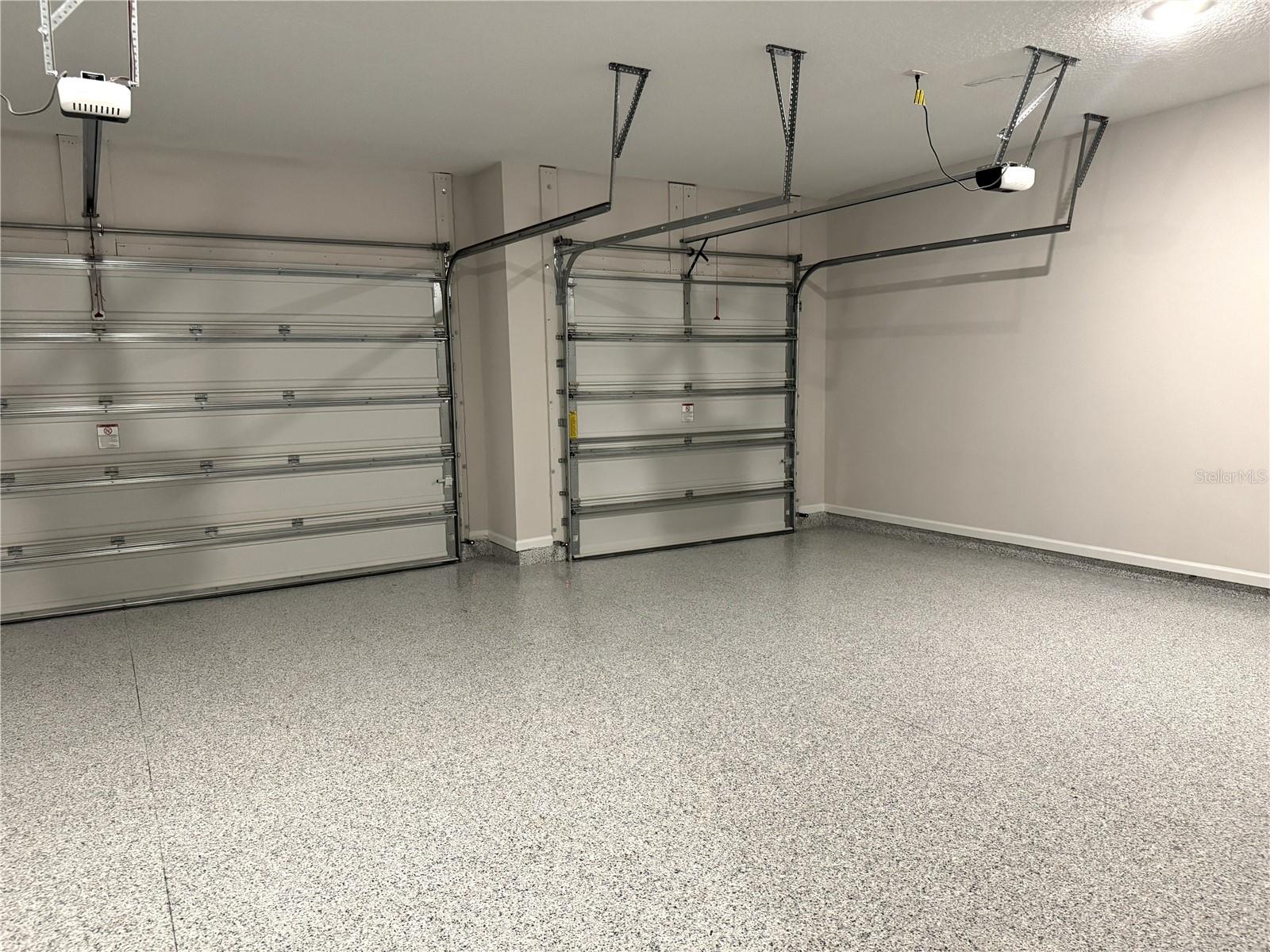 Image 16 of 42 For 6 Blue Grotto Place