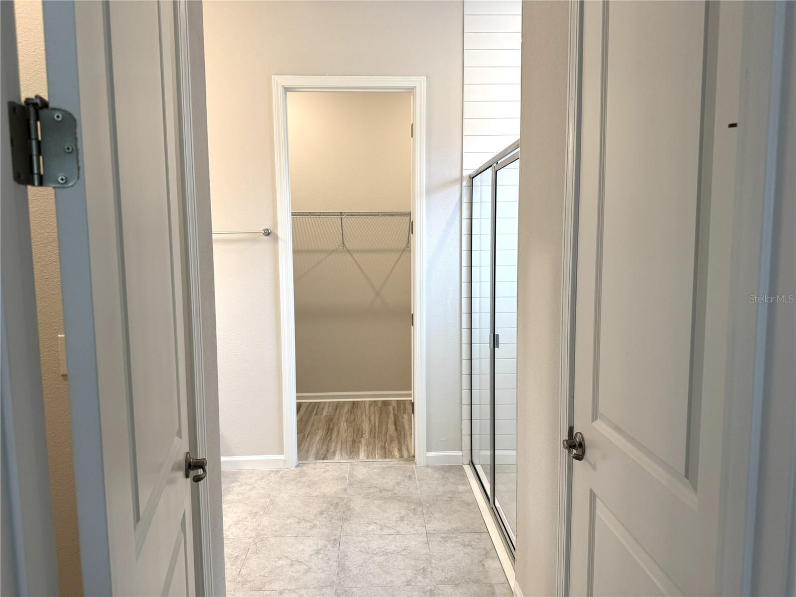 Image 22 of 42 For 6 Blue Grotto Place