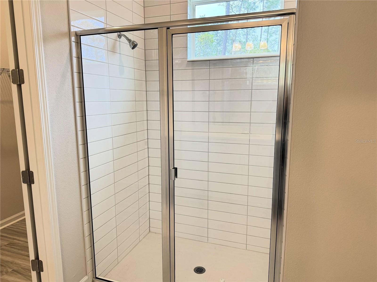 Image 25 of 42 For 6 Blue Grotto Place