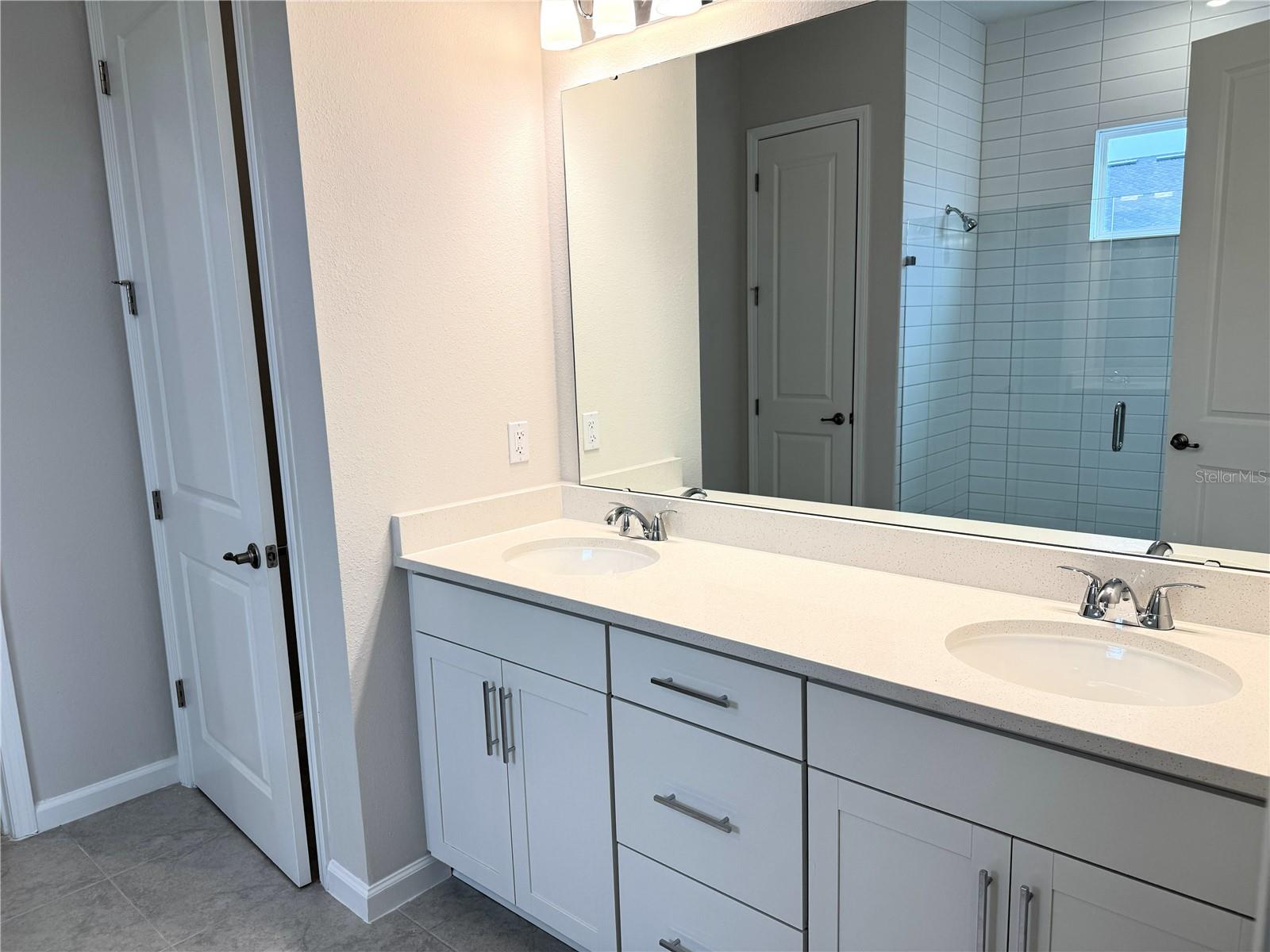 Image 30 of 42 For 6 Blue Grotto Place