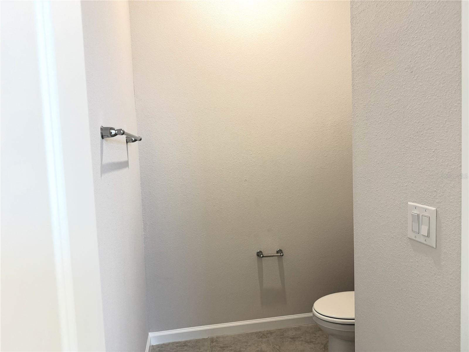 Image 33 of 42 For 6 Blue Grotto Place