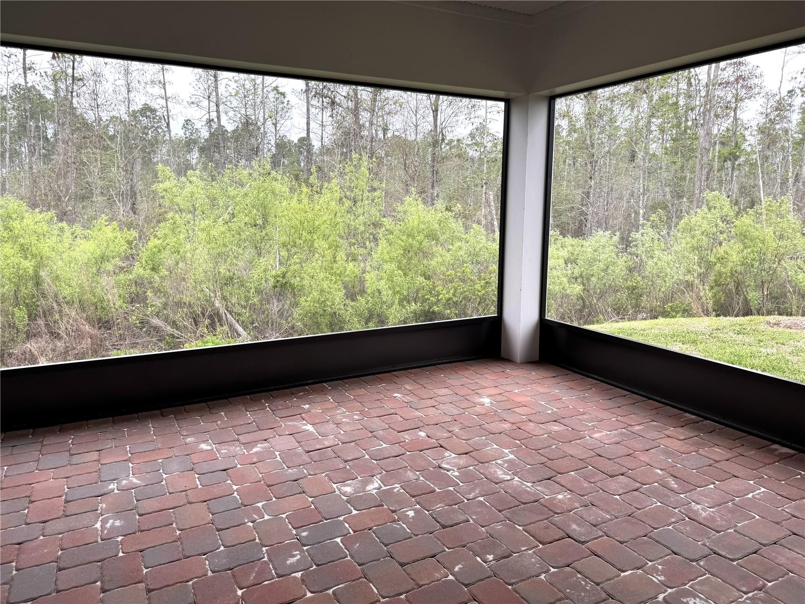 Image 34 of 42 For 6 Blue Grotto Place