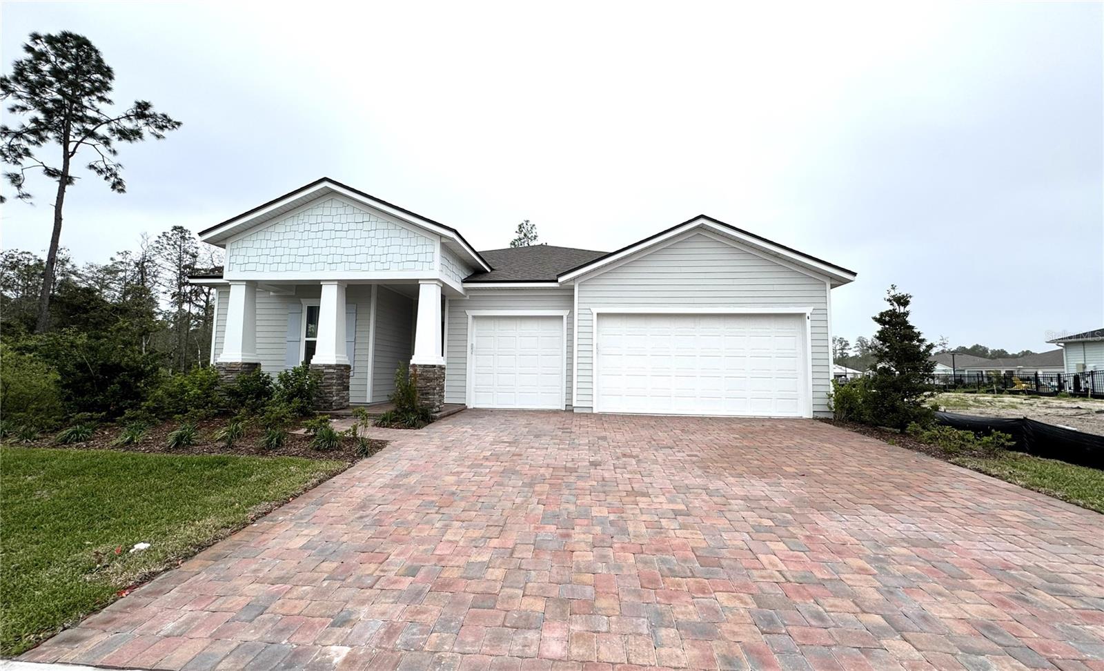 Image 40 of 42 For 6 Blue Grotto Place