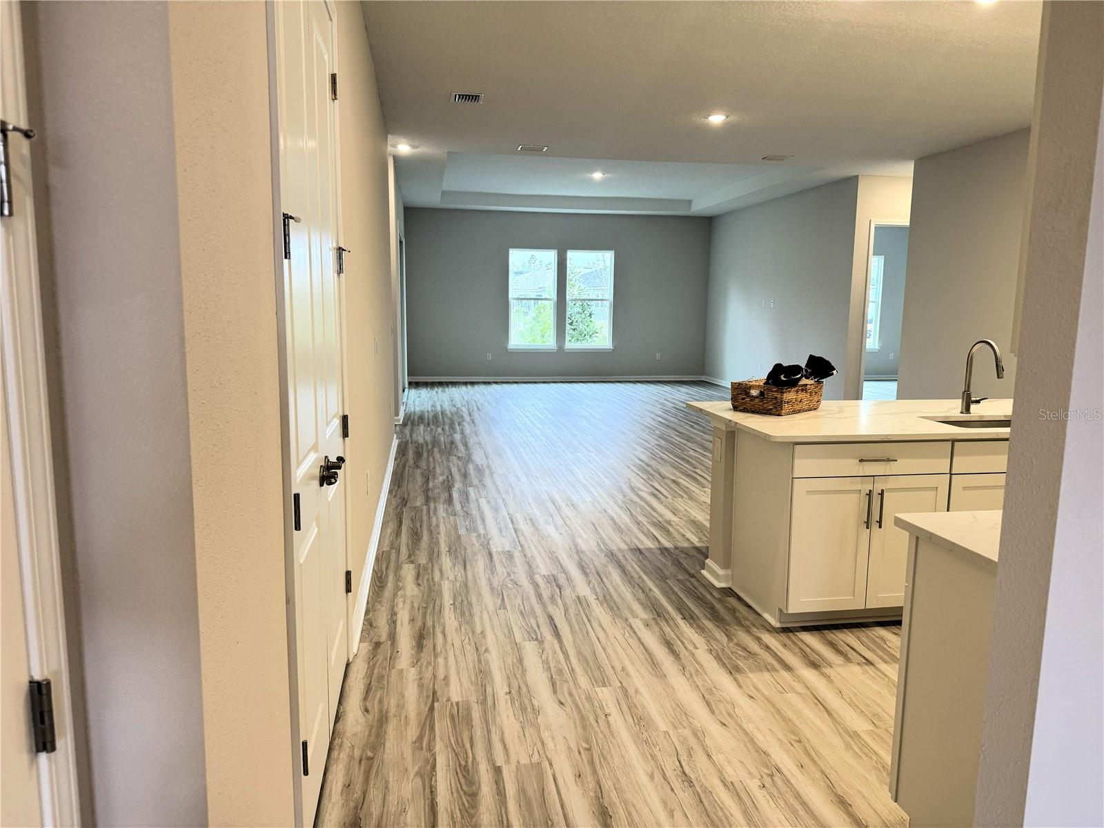 Image 9 of 42 For 6 Blue Grotto Place