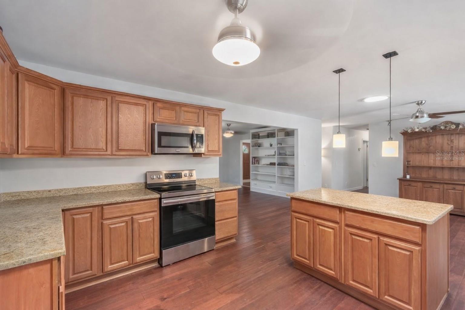 Image 15 of 61 For 701 49th Avenue