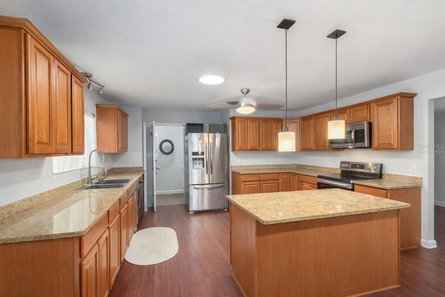 Image 17 of 61 For 701 49th Avenue