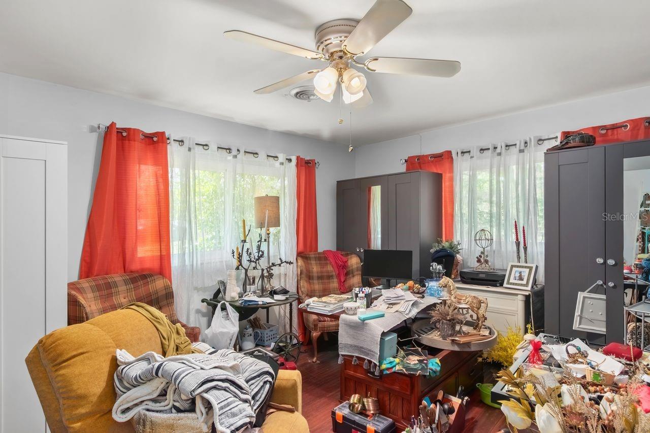 Image 22 of 61 For 701 49th Avenue