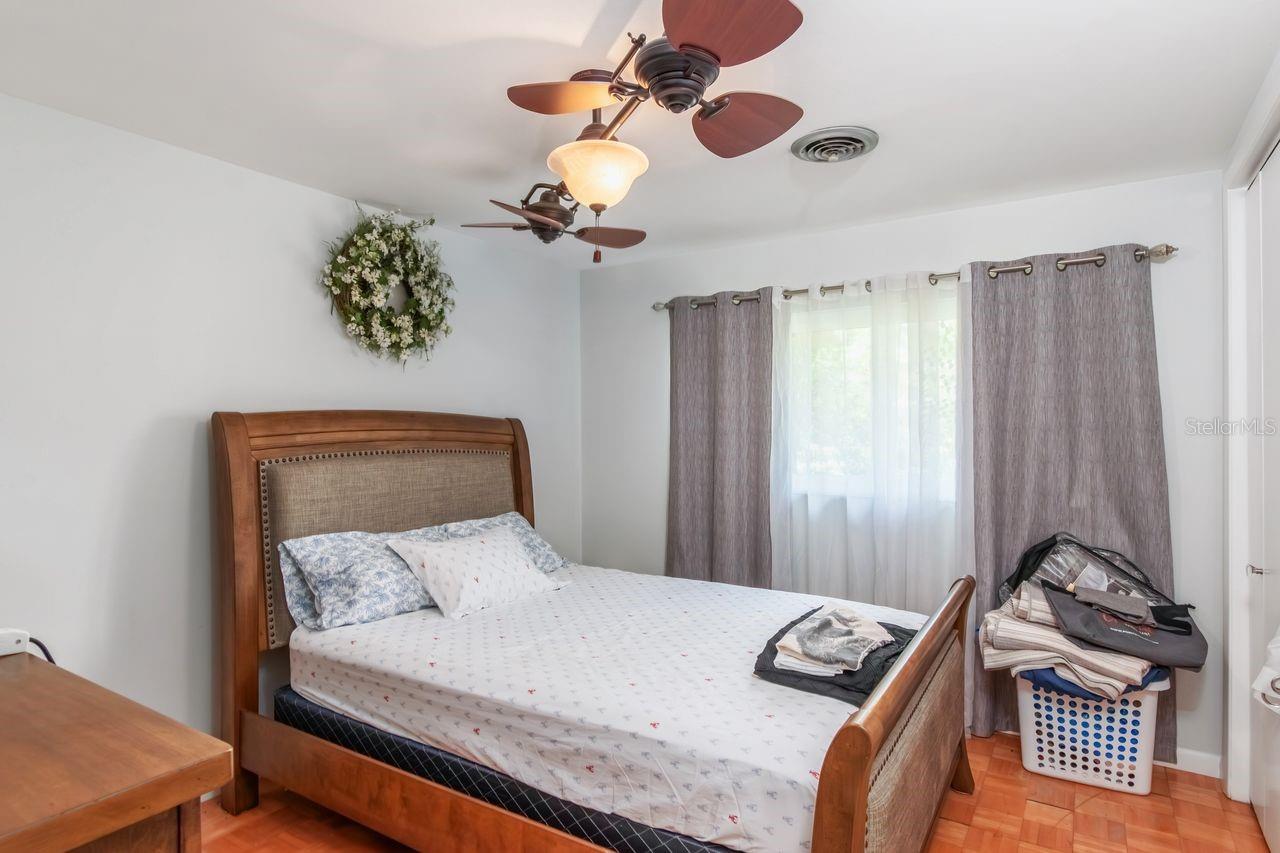 Image 34 of 61 For 701 49th Avenue