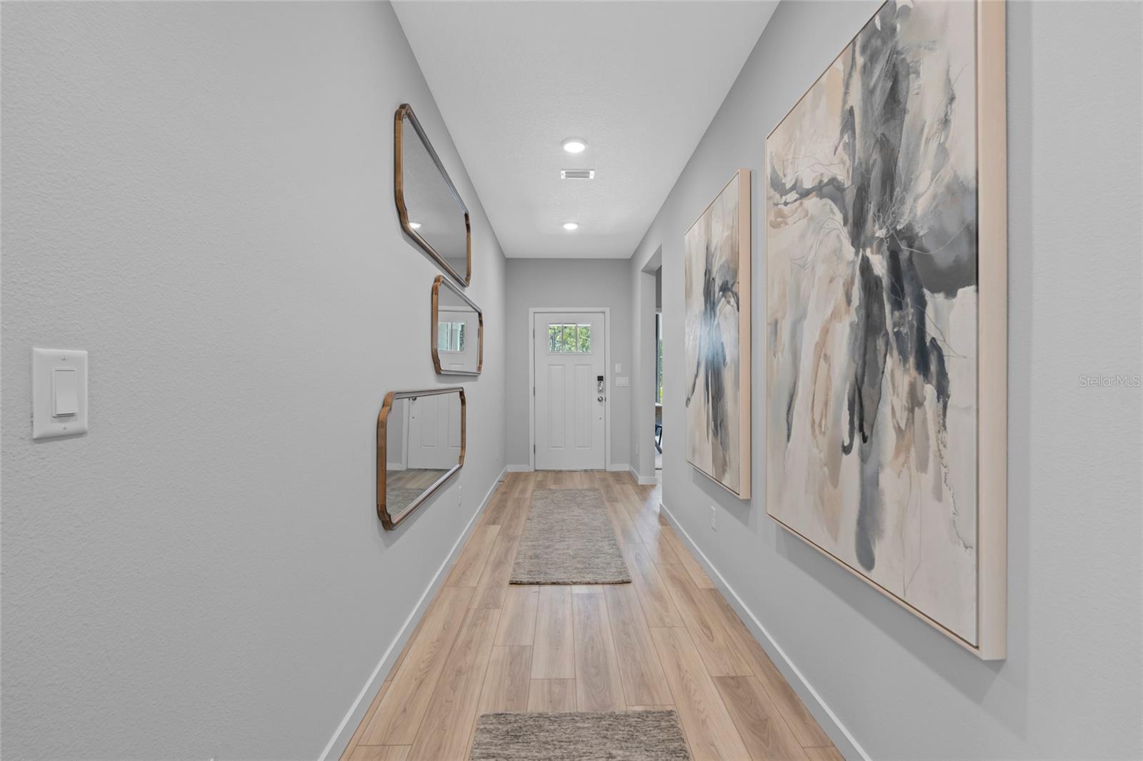 Image 8 of 40 For 33 Perseus Avenue