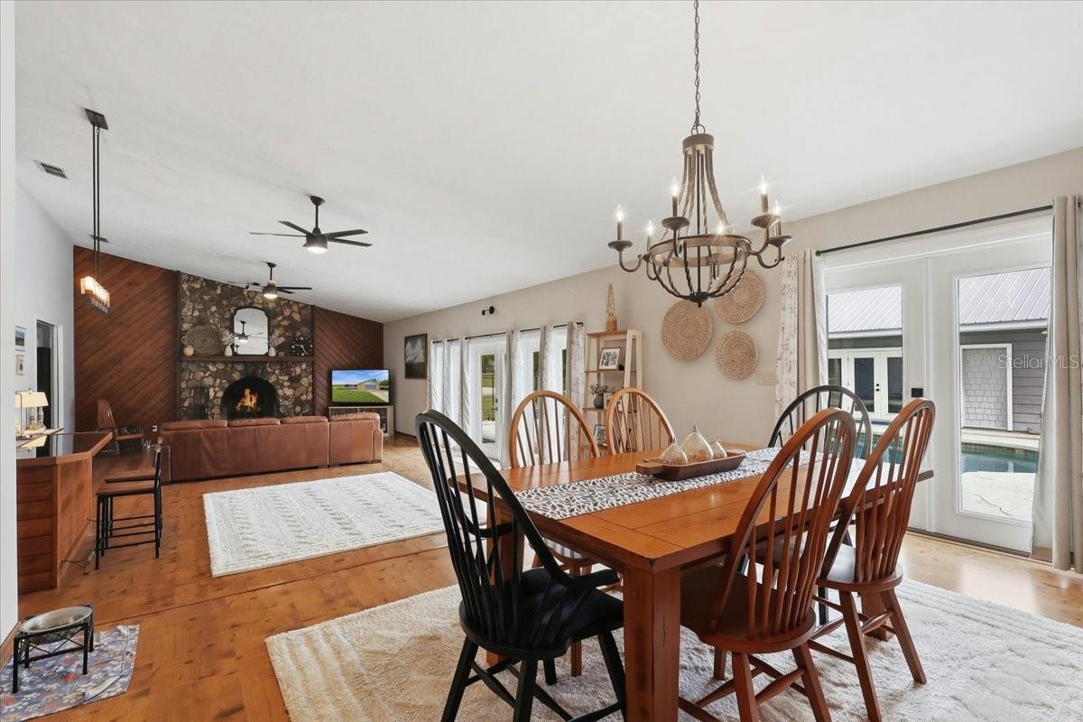 Image 14 of 61 For 918 Gallberry Court