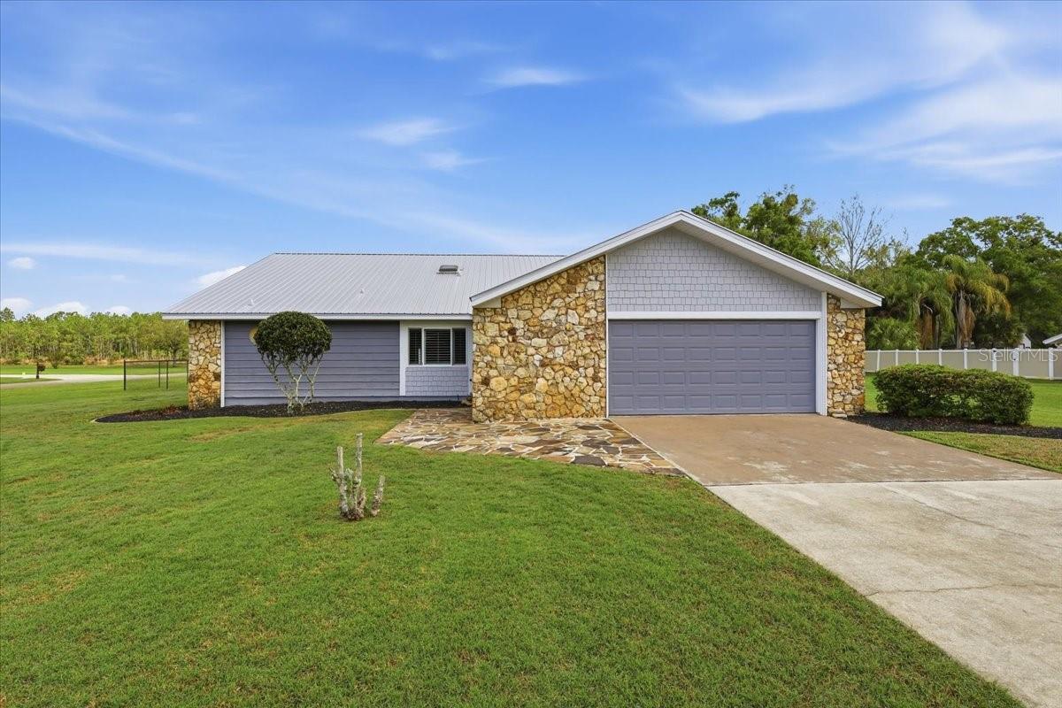 Image 2 of 61 For 918 Gallberry Court