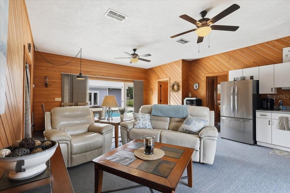 Image 38 of 61 For 918 Gallberry Court