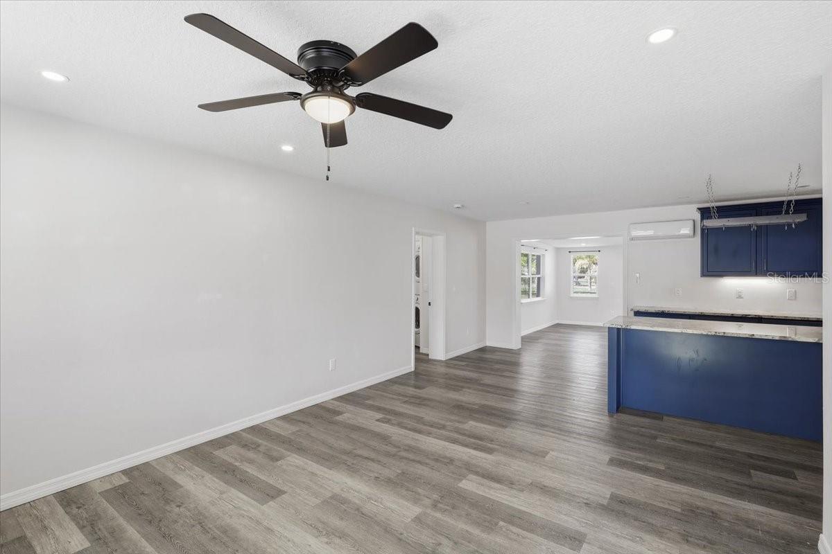 Image 22 of 31 For 600 Holden Avenue