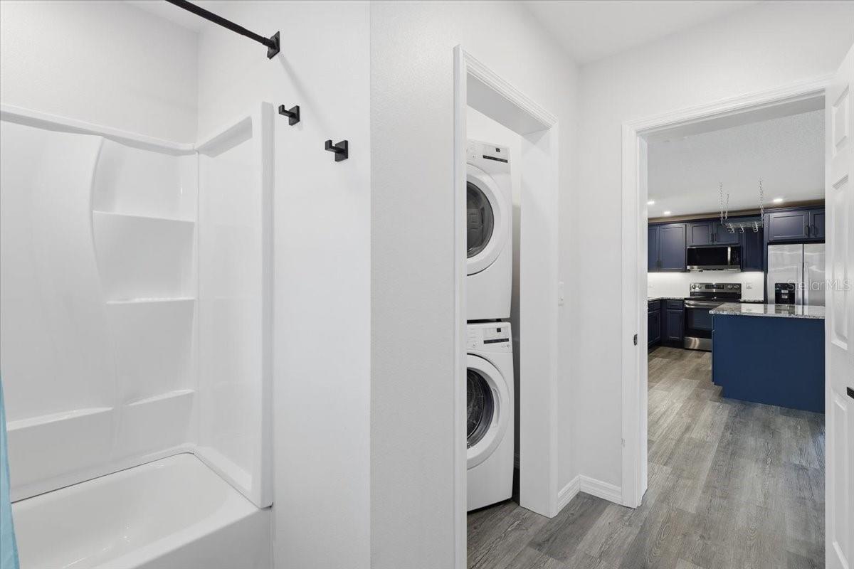 Image 23 of 31 For 600 Holden Avenue