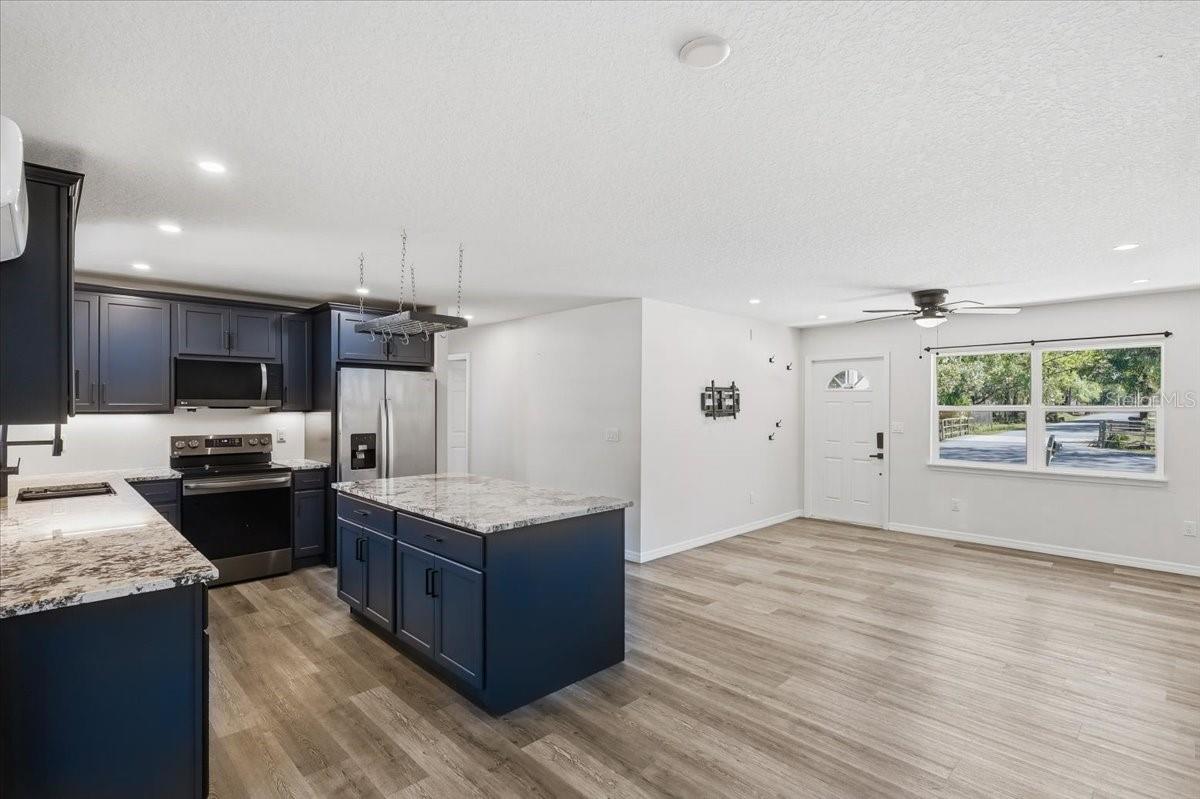 Image 5 of 31 For 600 Holden Avenue