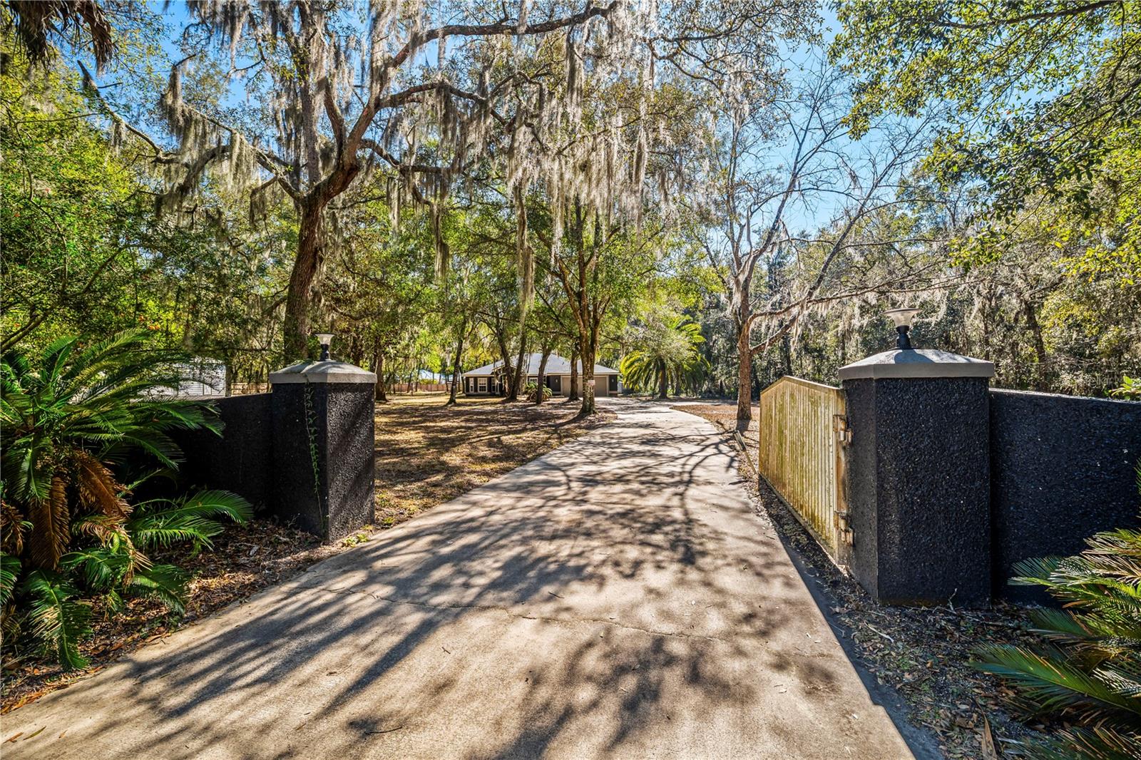 Image 10 of 68 For 2950 Kings Road