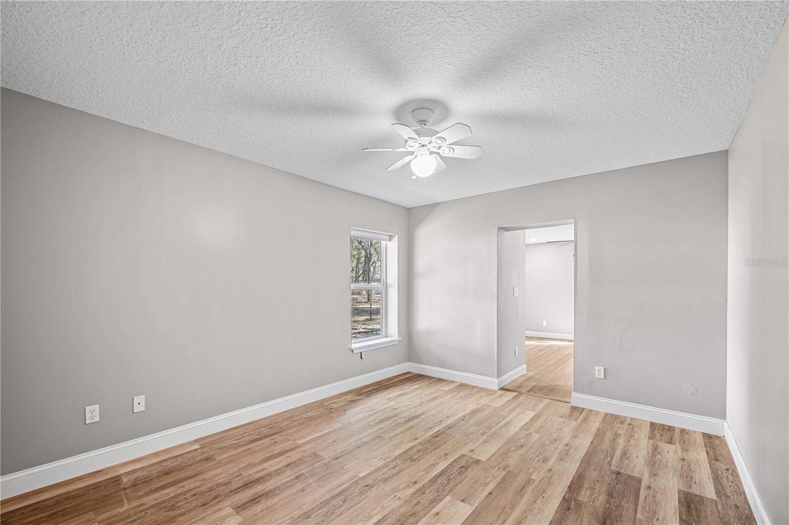 Image 25 of 68 For 2950 Kings Road