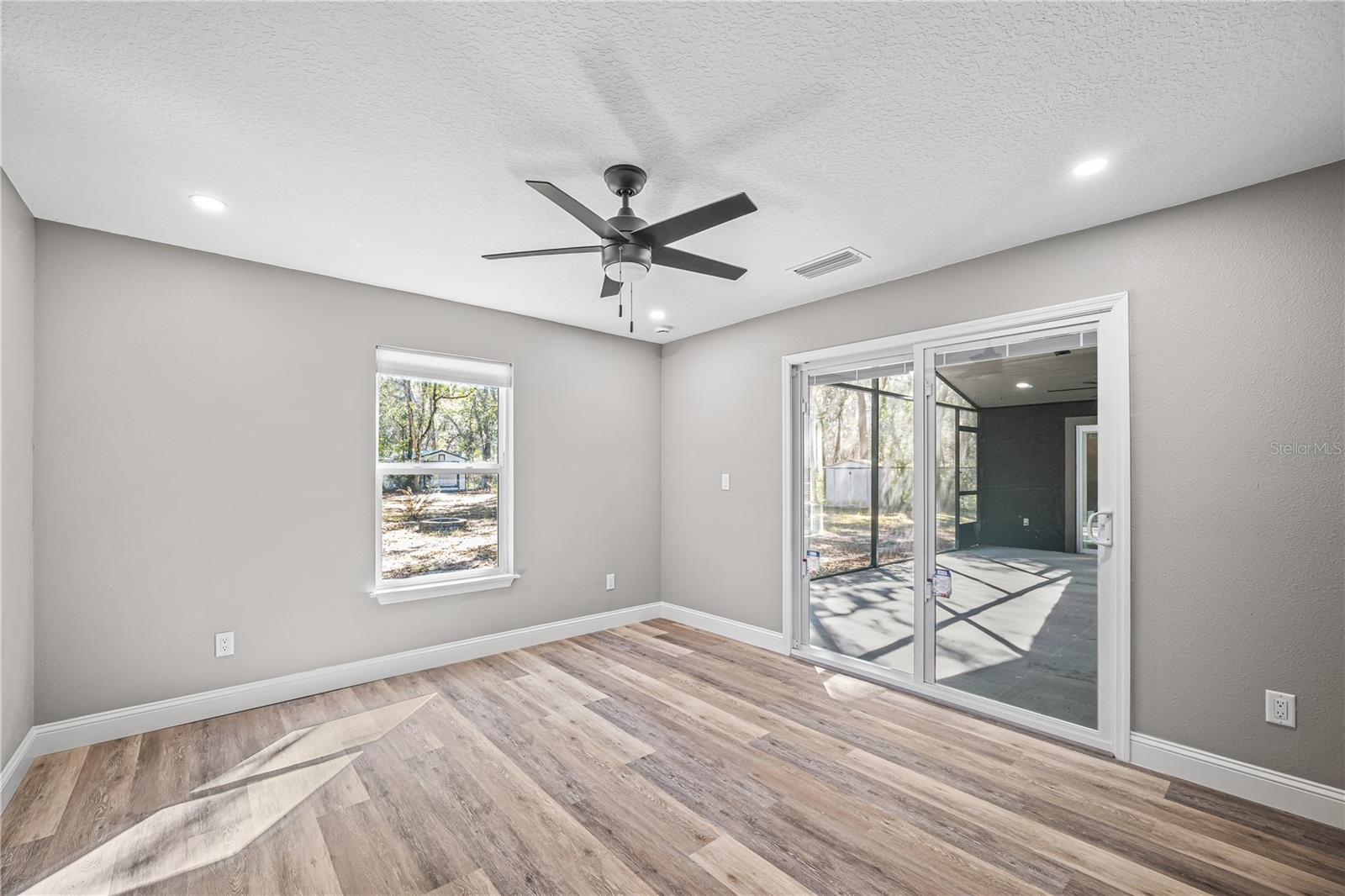 Image 27 of 68 For 2950 Kings Road