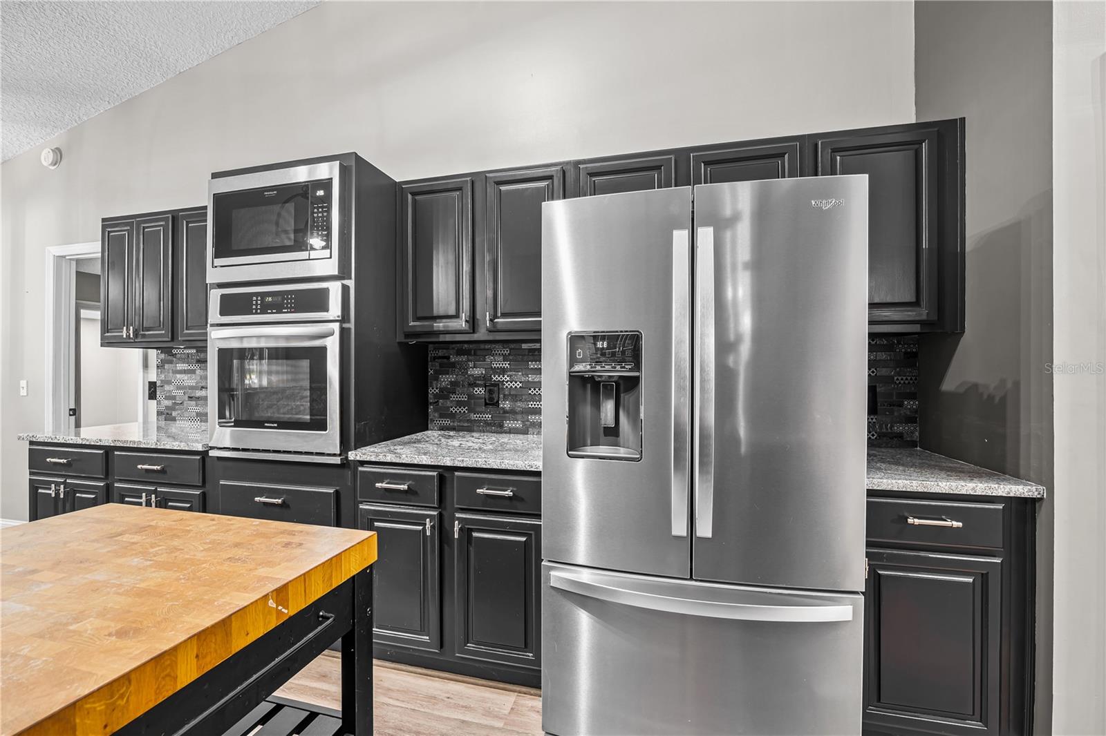 Image 32 of 68 For 2950 Kings Road