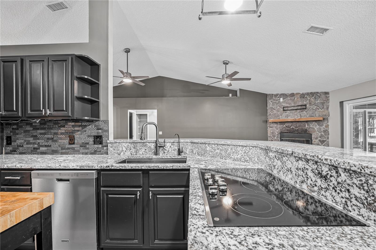 Image 34 of 68 For 2950 Kings Road