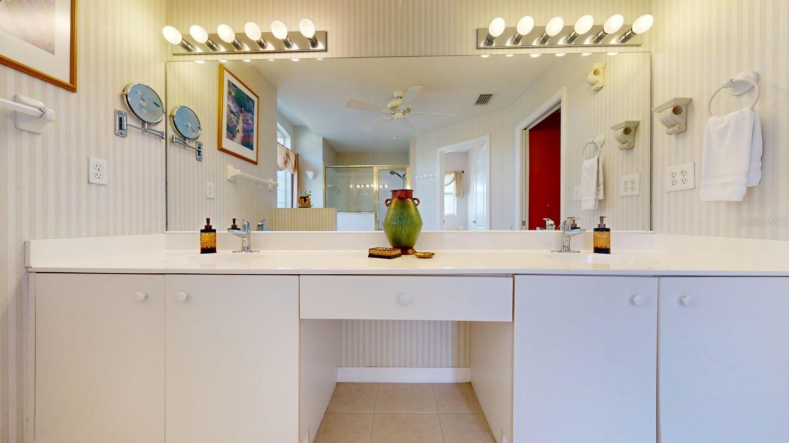 Image 12 of 40 For 12 Ormond Green Boulevard