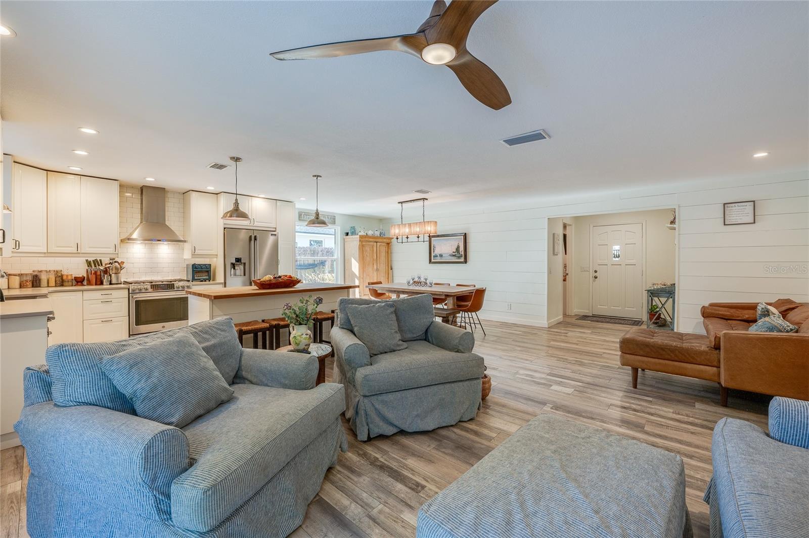 Image 25 of 61 For 871 Lindenwood Circle E