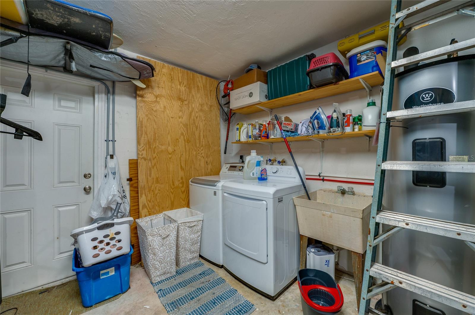 Image 45 of 61 For 871 Lindenwood Circle E