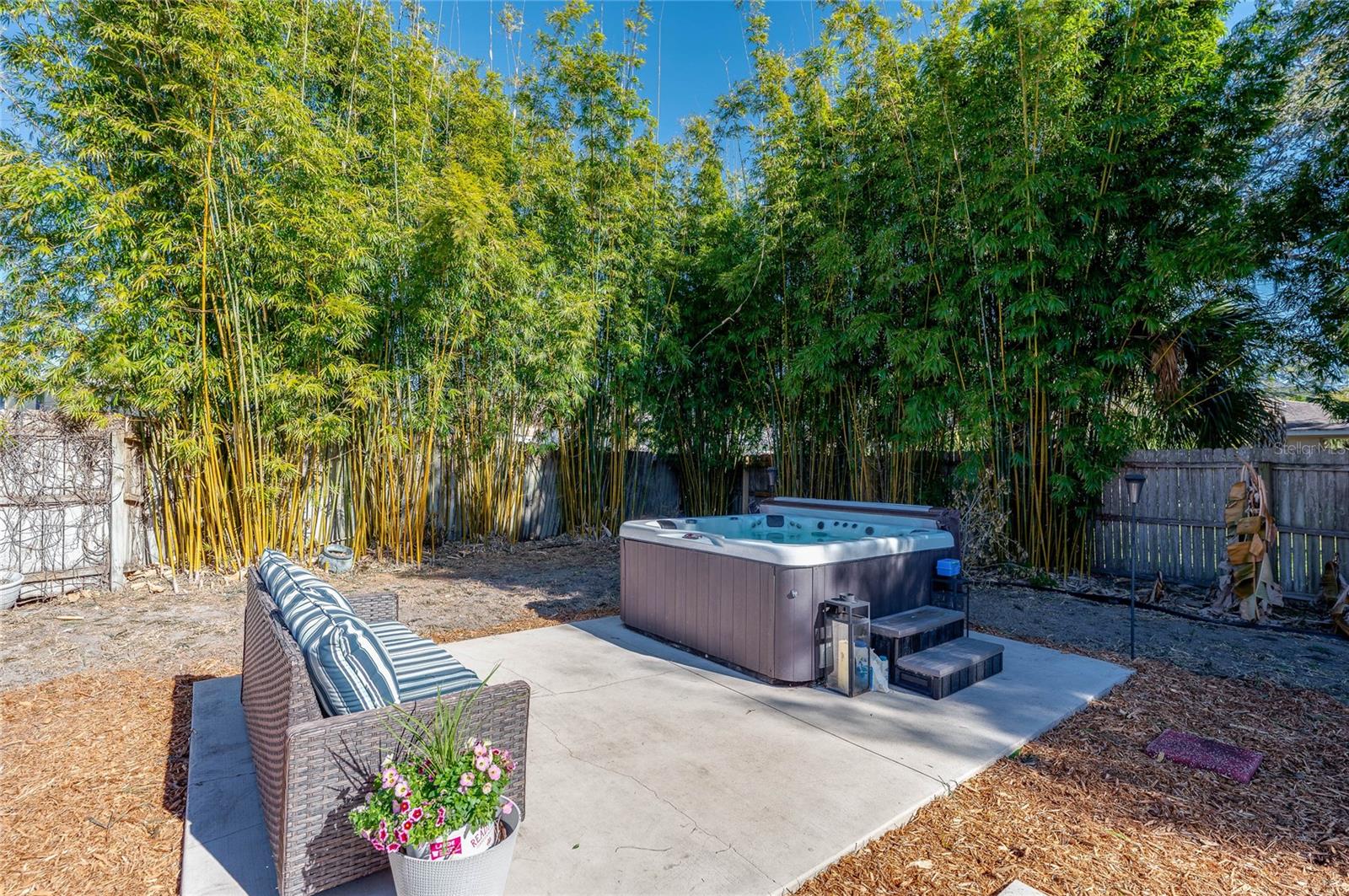 Image 5 of 61 For 871 Lindenwood Circle E