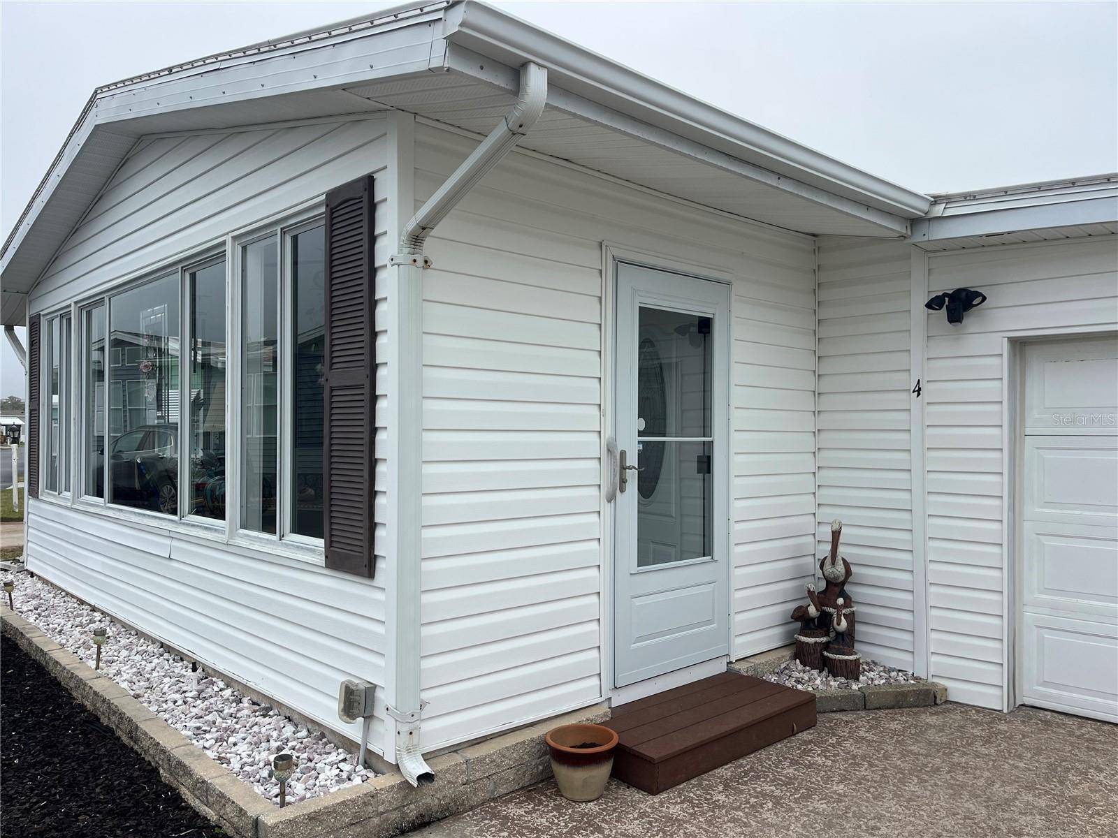 Image 7 of 58 For 4 Windward Drive