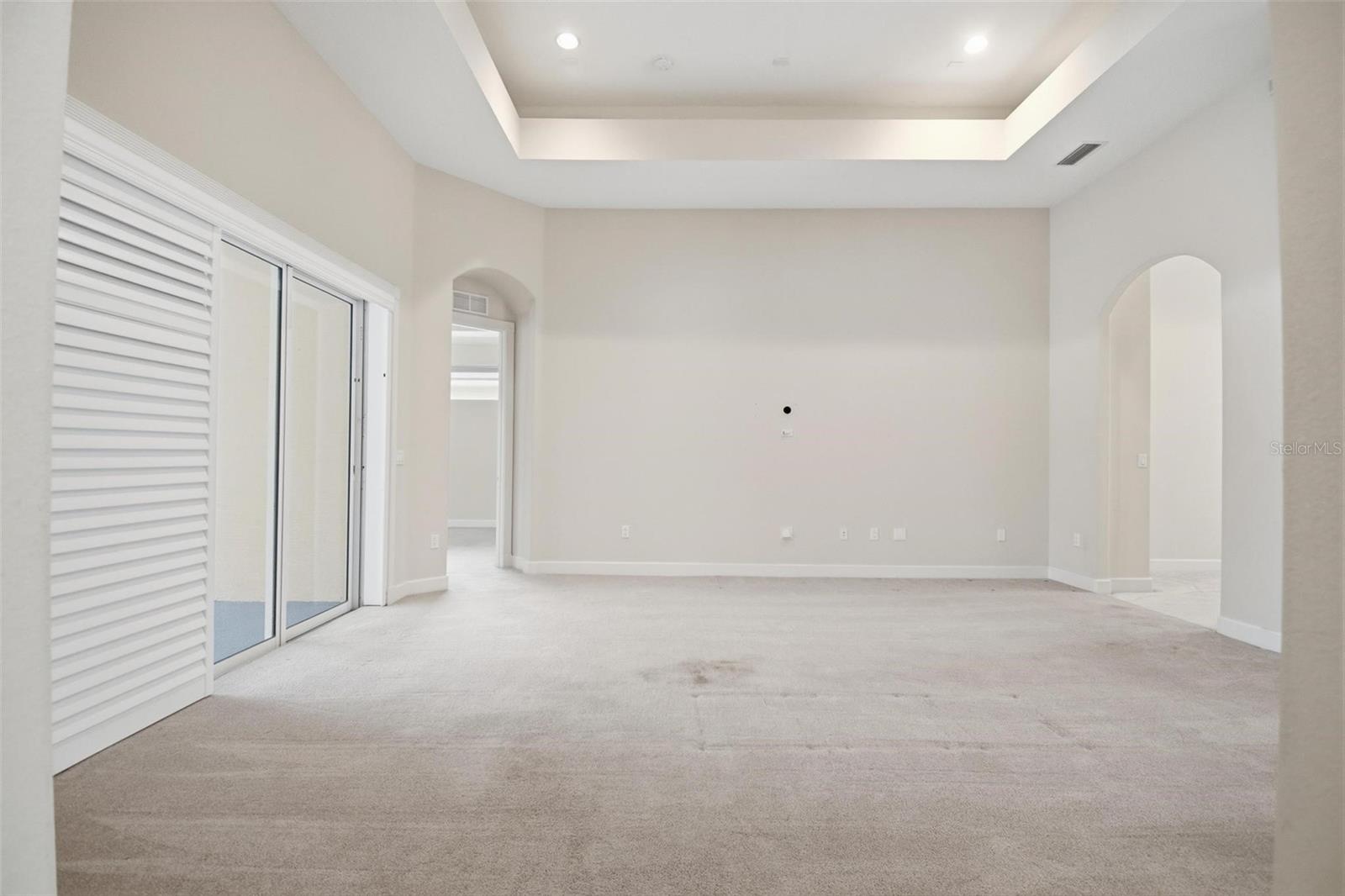 Image 13 of 48 For 21 Eastlake Drive