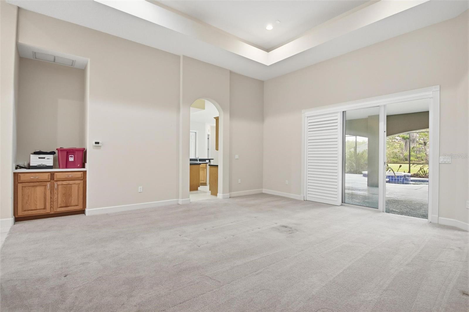 Image 14 of 48 For 21 Eastlake Drive