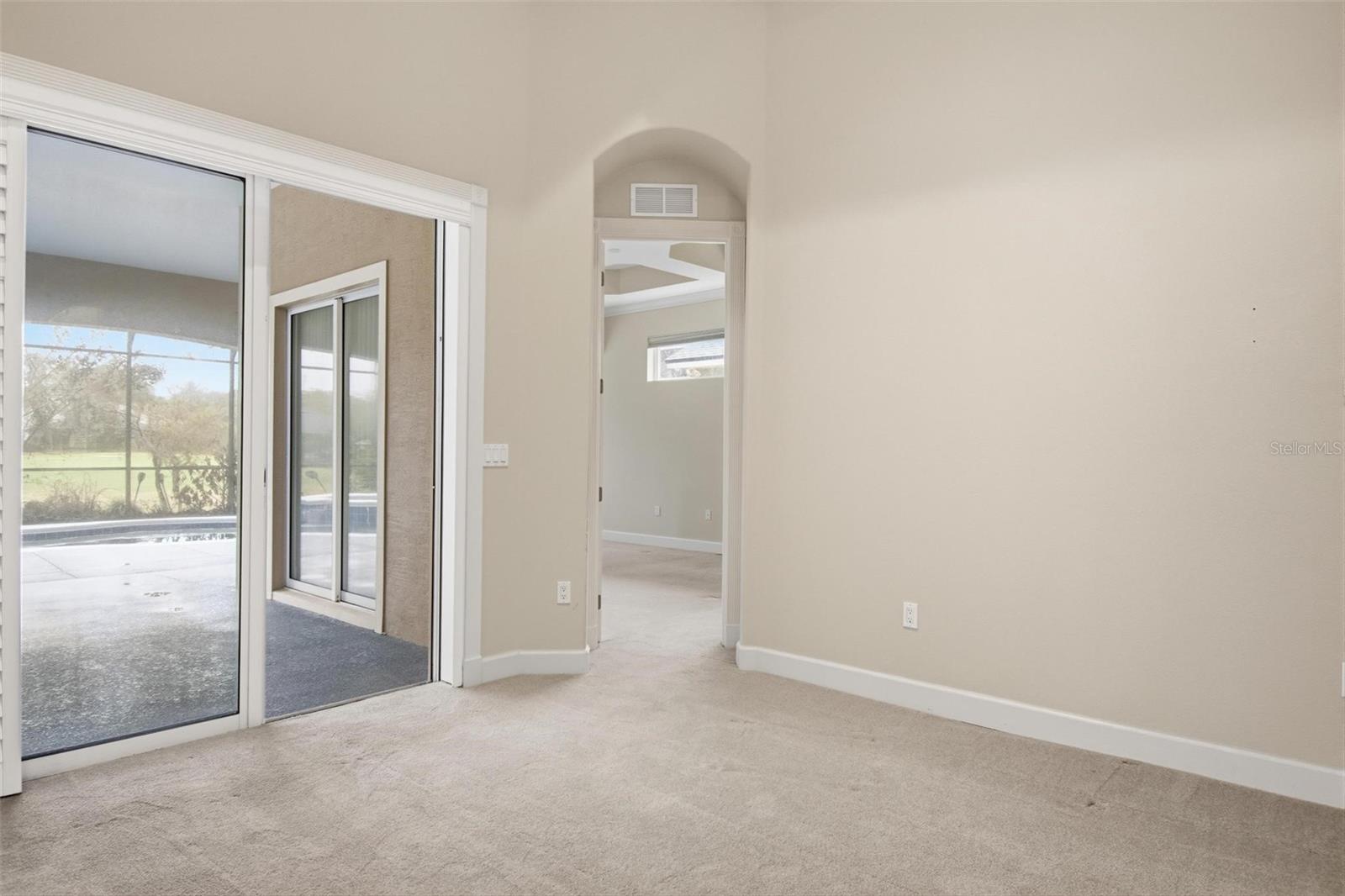 Image 17 of 48 For 21 Eastlake Drive