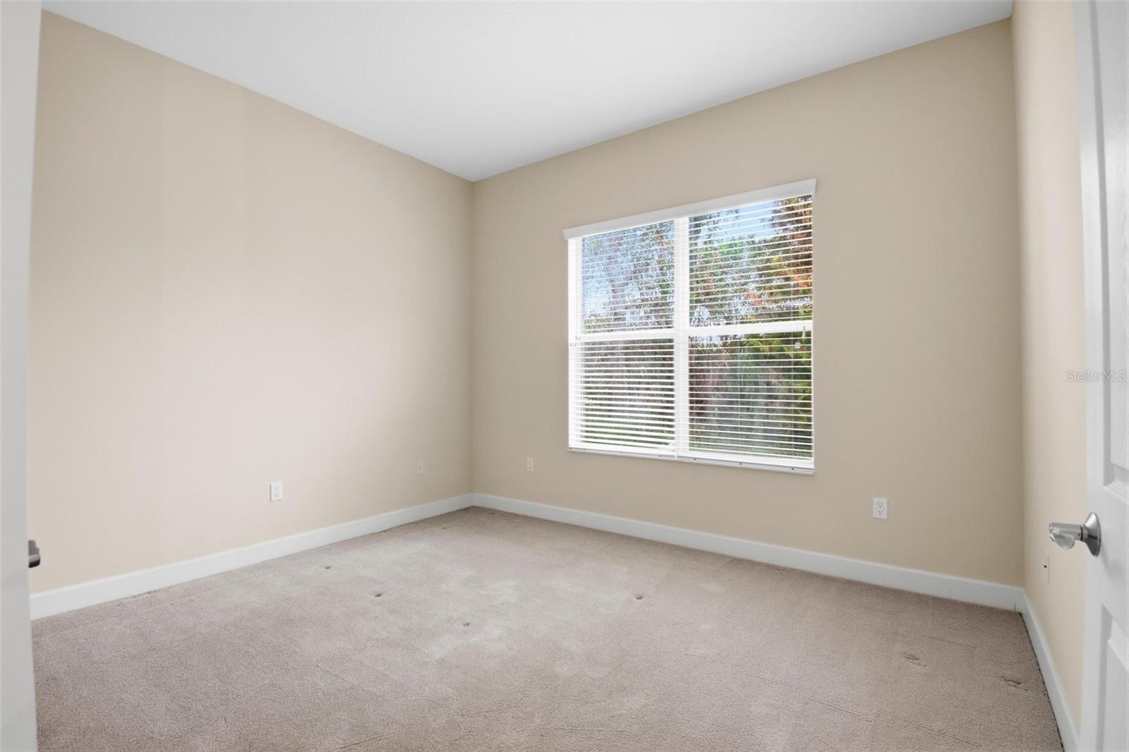 Image 22 of 48 For 21 Eastlake Drive