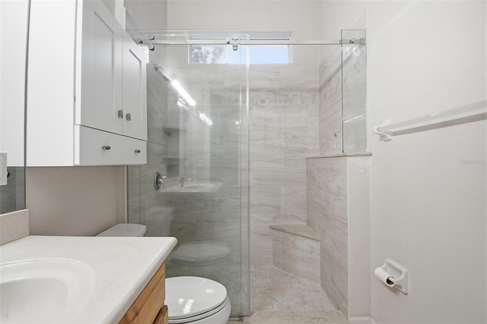 Image 26 of 48 For 21 Eastlake Drive