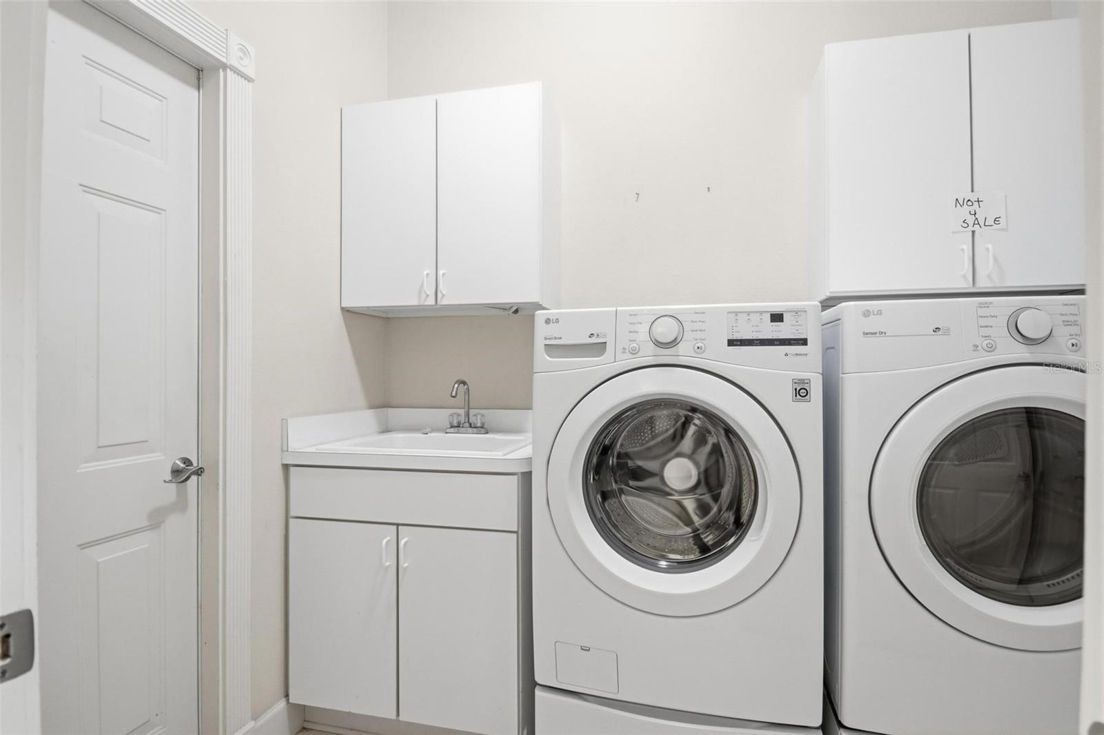 Image 7 of 48 For 21 Eastlake Drive