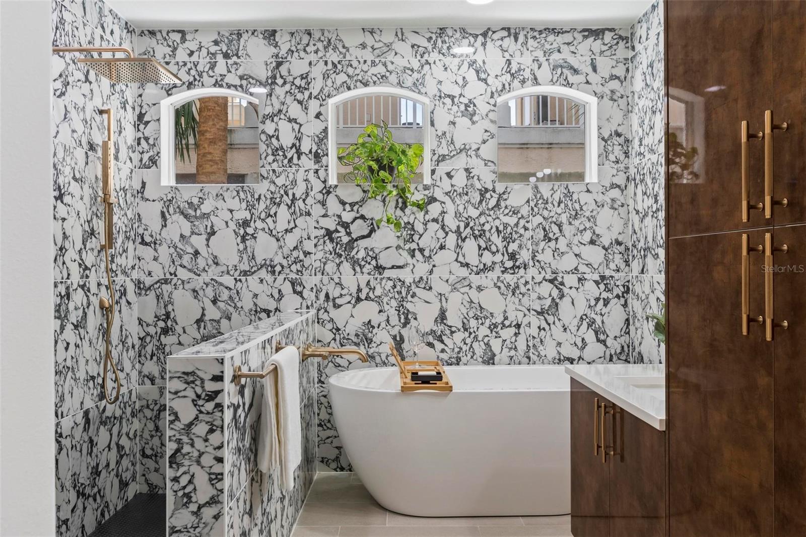 Image 14 of 37 For 455 Riverfront Drive A303