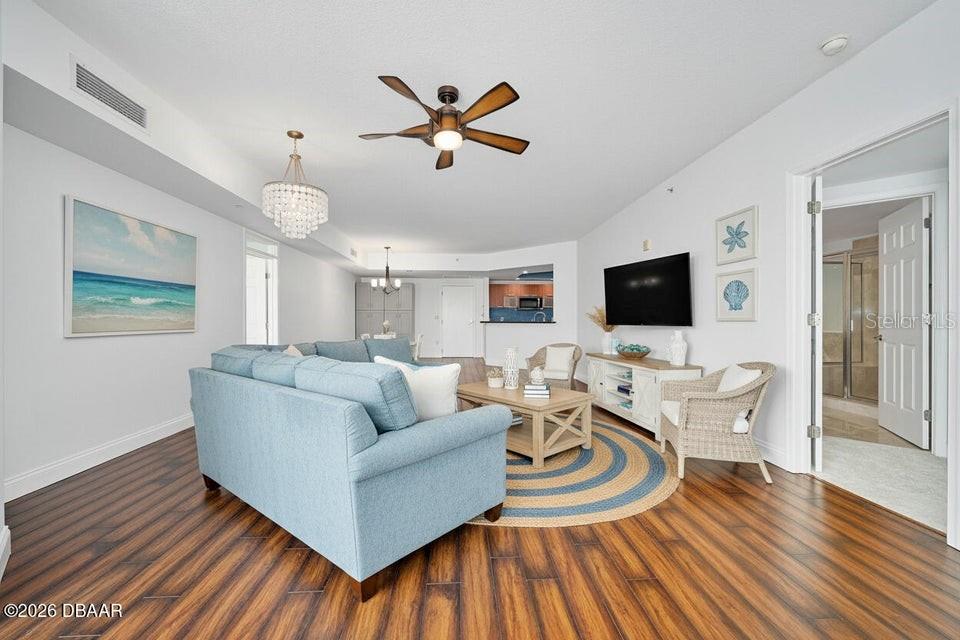 Image 10 of 54 For 231 Riverside Drive 604-1