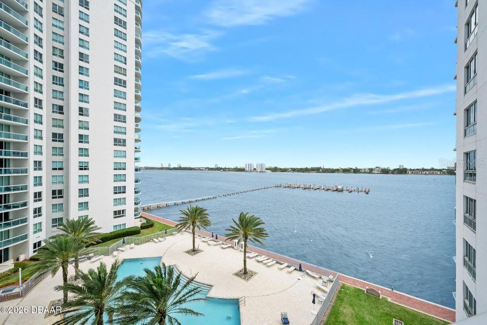 Image 20 of 54 For 231 Riverside Drive 604-1