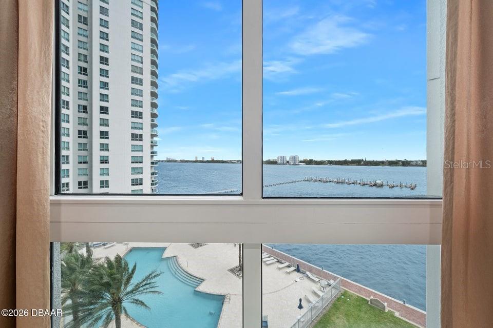 Image 23 of 54 For 231 Riverside Drive 604-1