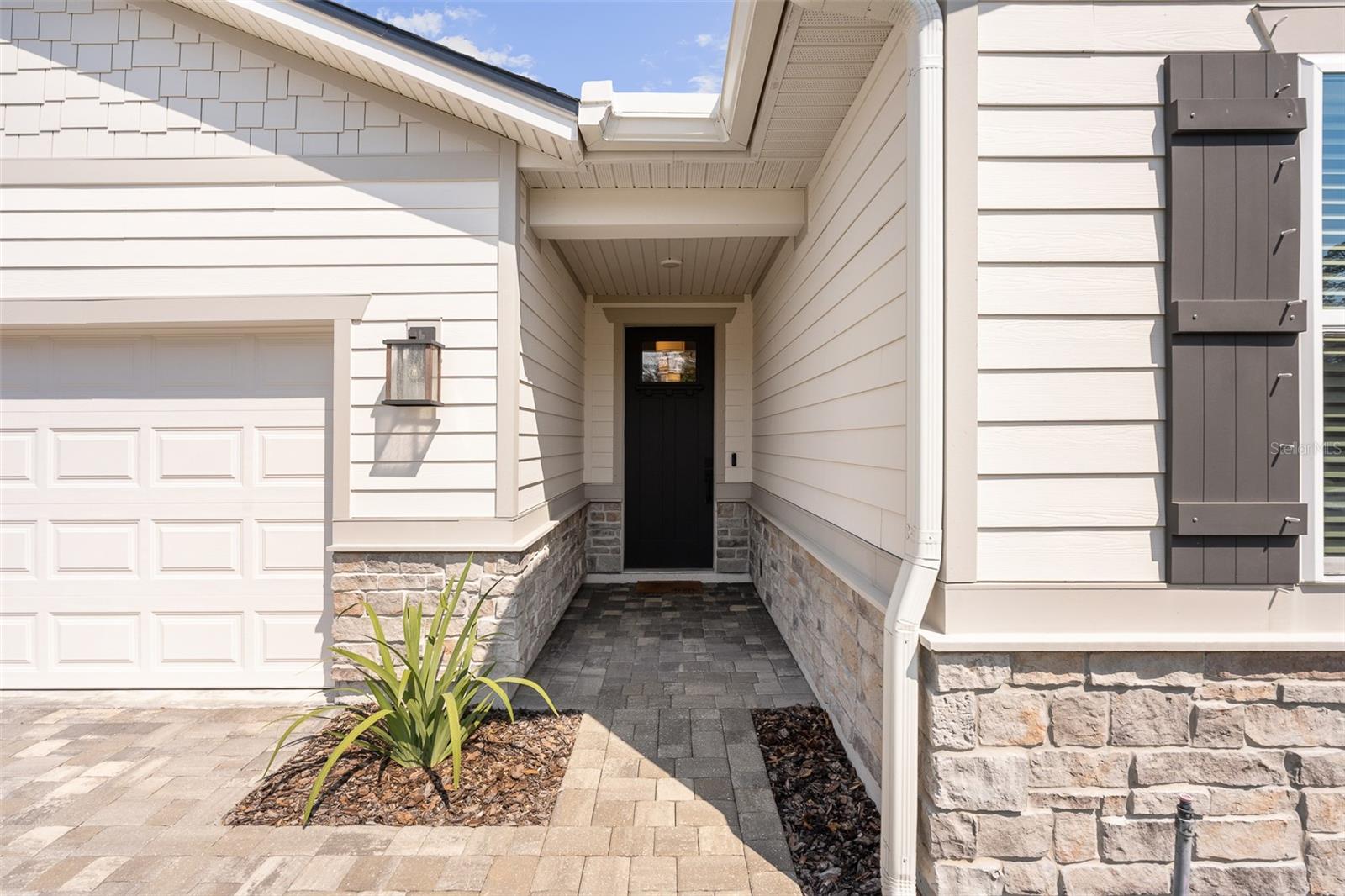 Image 12 of 60 For 46 Moana Court S