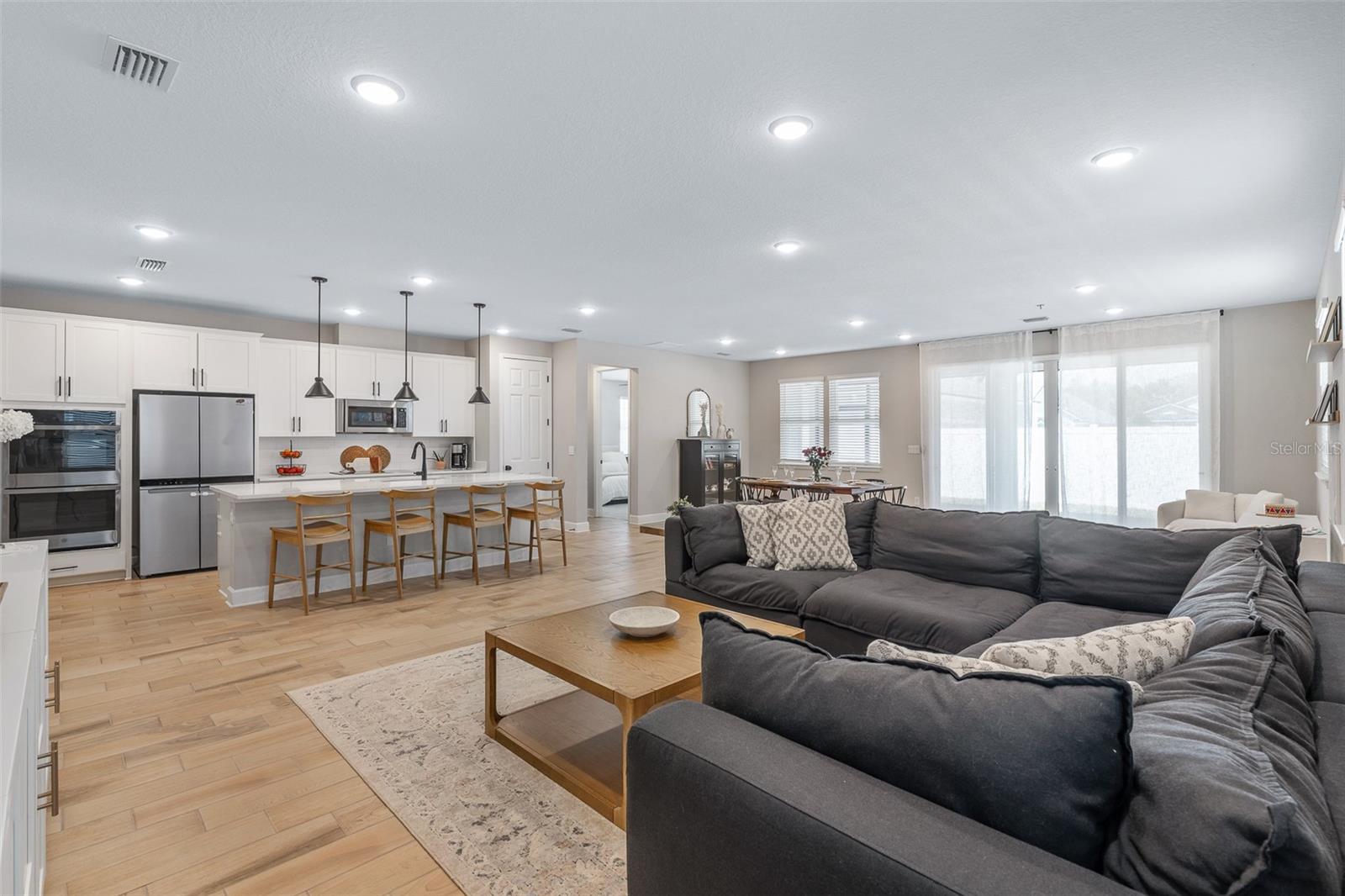 Image 4 of 60 For 46 Moana Court S