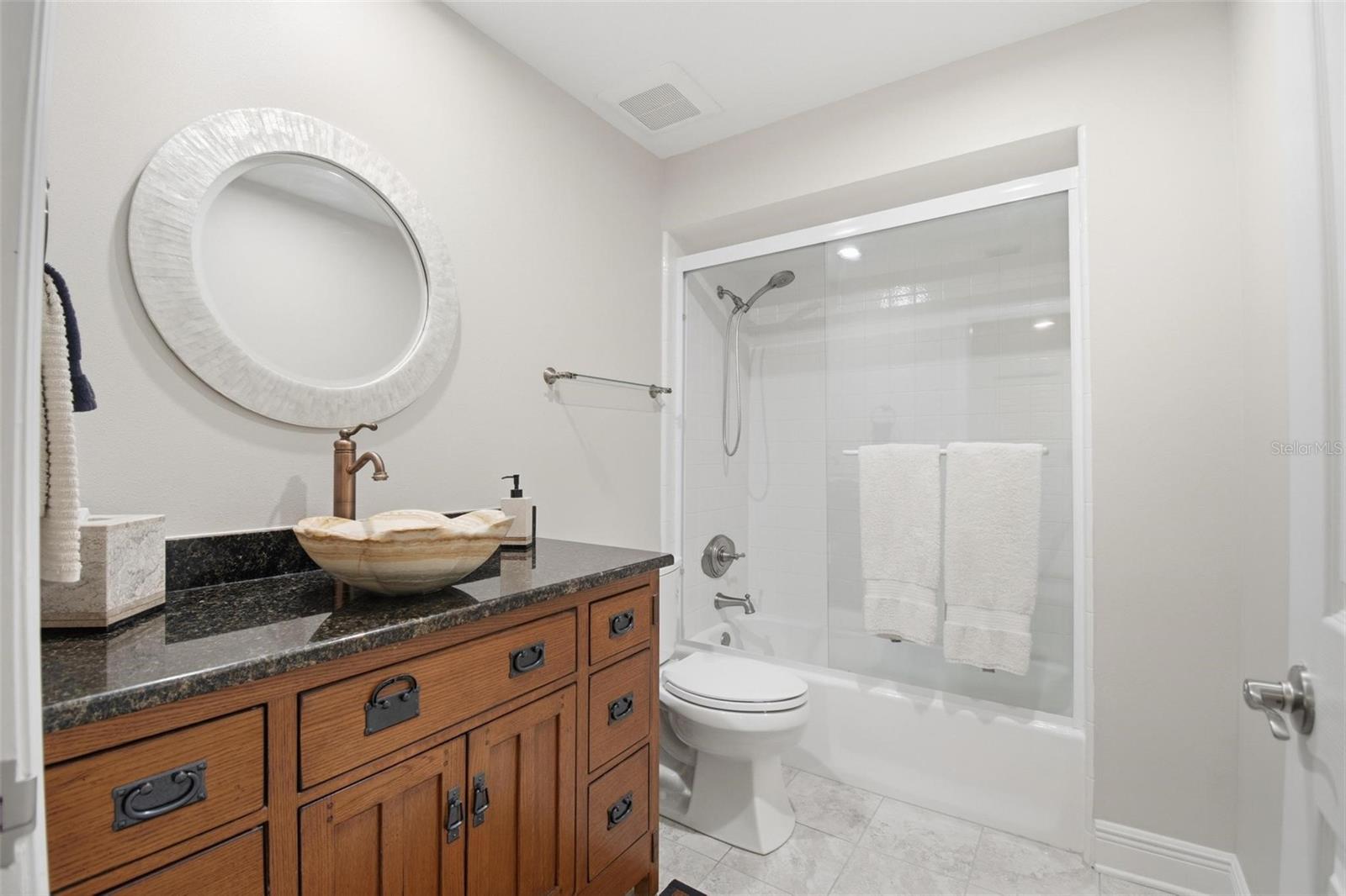 Image 10 of 67 For 11 Avenue De La Mer 1101