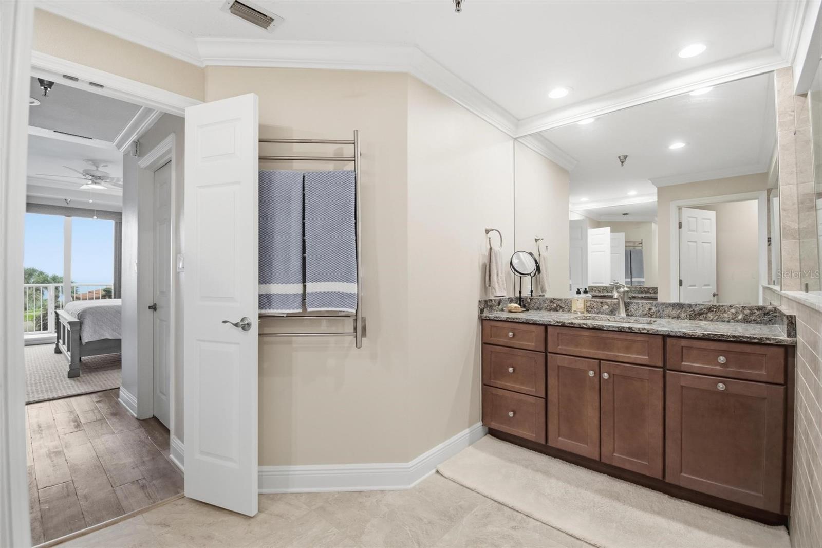 Image 15 of 67 For 11 Avenue De La Mer 1101