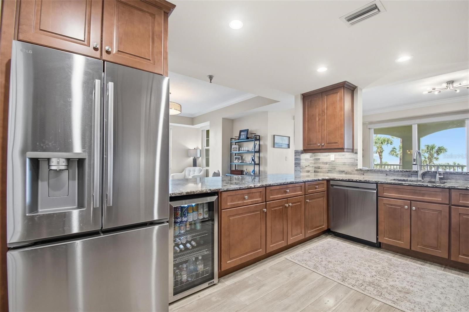 Image 33 of 67 For 11 Avenue De La Mer 1101