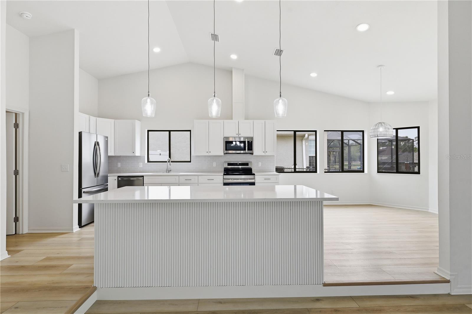 Image 19 of 55 For 15 Cedarfield Court