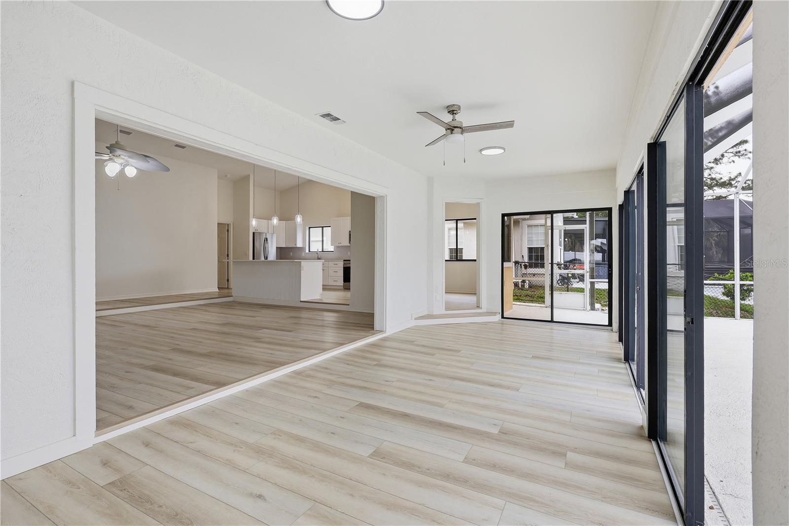 Image 20 of 55 For 15 Cedarfield Court