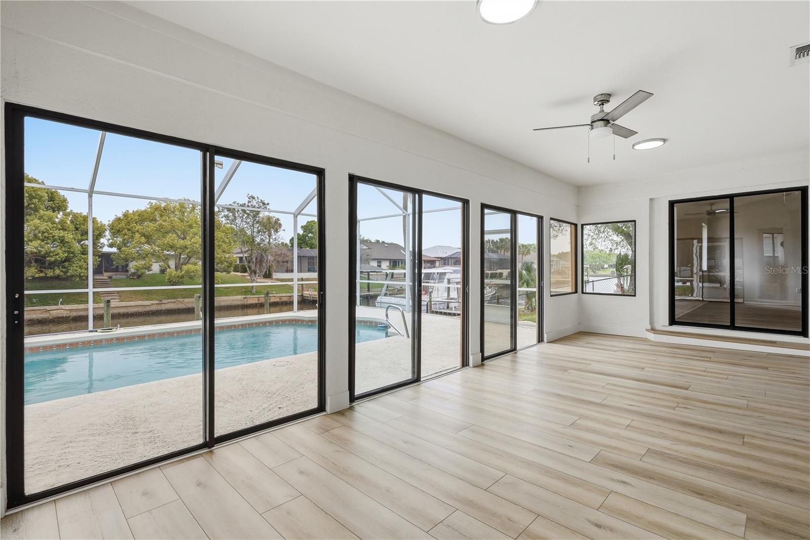 Image 21 of 55 For 15 Cedarfield Court