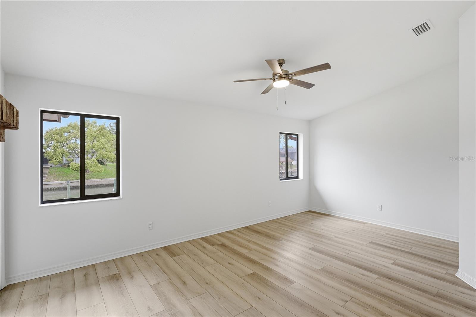 Image 29 of 55 For 15 Cedarfield Court